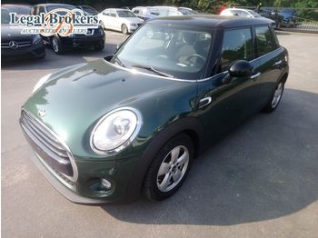 Car Mini Cooper 1.5 - Stationwagen