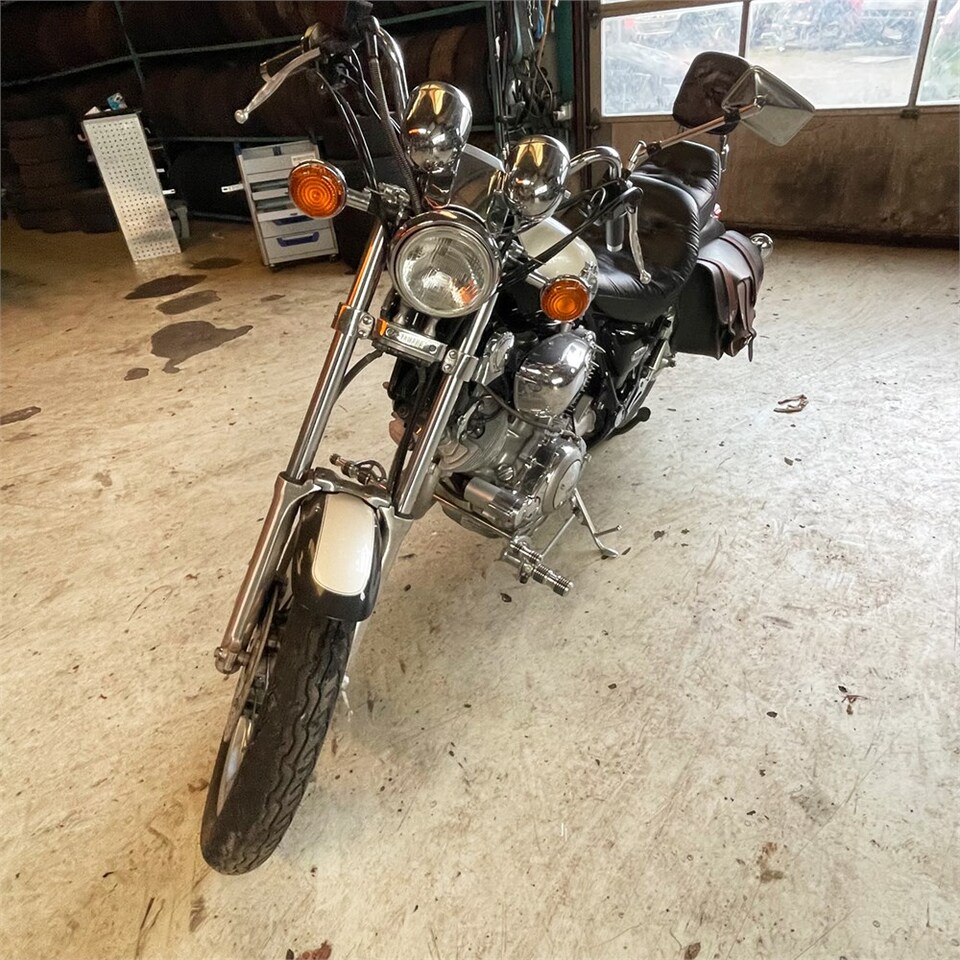 Motorcycle Yamaha XV 1100: picture 2