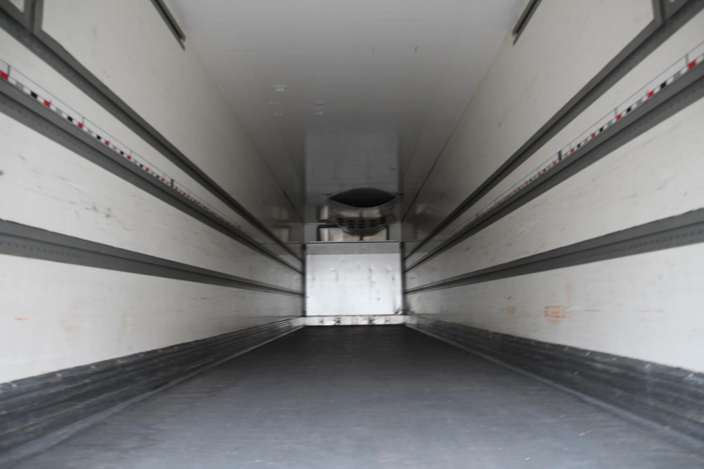 Refrigerator semi-trailer Chereau TK SLX e 300   Rolltor   Strom  FRC 2025: picture 12