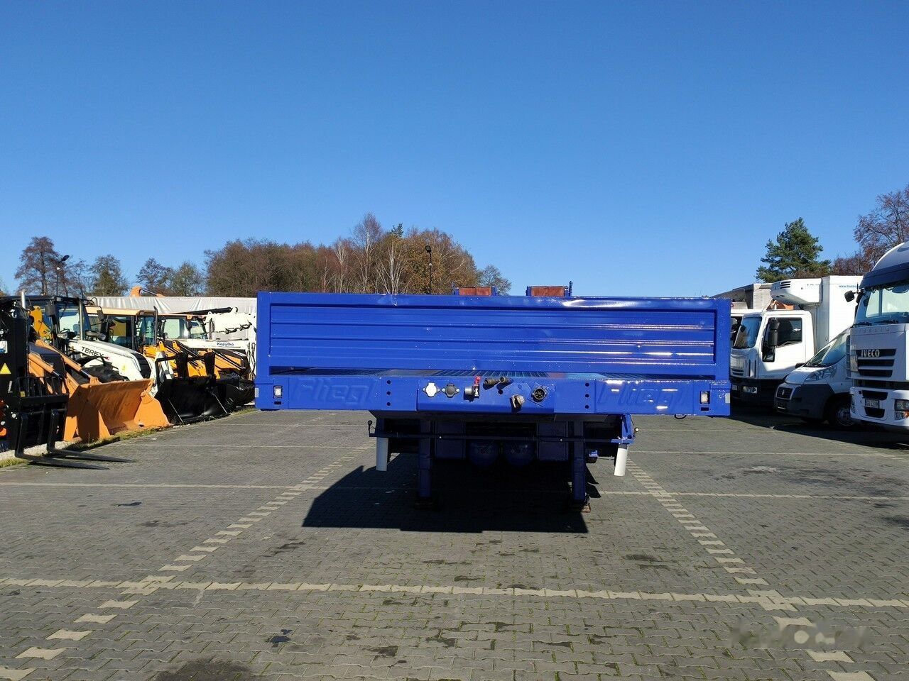 Low loader semi-trailer Fliegl: picture 24