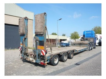 Low loader semi-trailer for transportation of heavy machinery Goldhofer 3 axel low loader trailer: picture 1