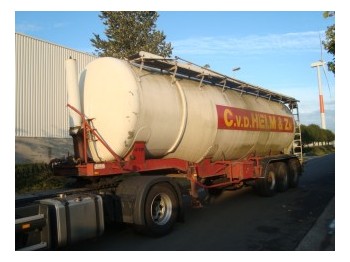 Tanker semi-trailer for transportation of bulk materials Kässbohrer SSK 42/11-24L: picture 1