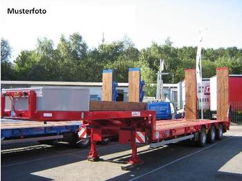 New Low loader semi-trailer for transportation of heavy machinery Mueller-Mitteltal 3-Achs-Satteltieflader mit Rampen: picture 1