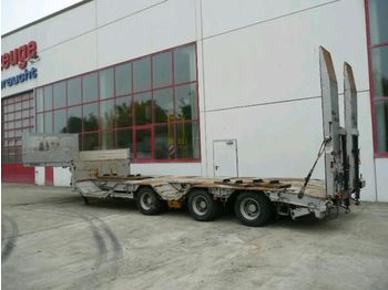 Low loader semi-trailer for transportation of heavy machinery Müller-Mitteltal 3 Achs Satteltieflader mit Radmu: picture 1