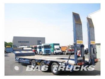 Low loader semi-trailer for transportation of heavy machinery Muller Mitteltal Hydraulische Rampen Nachlauflenkachse: picture 1