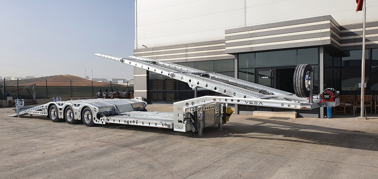 New Autotransporter semi-trailer PROMAX 3 AXLE TRUCK CARRIER: picture 4