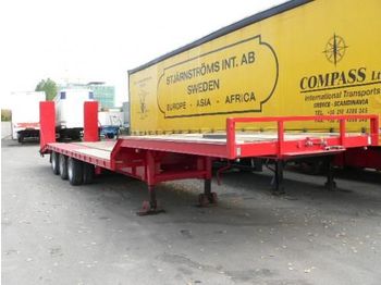 Low loader semi-trailer for transportation of heavy machinery SDC: picture 1