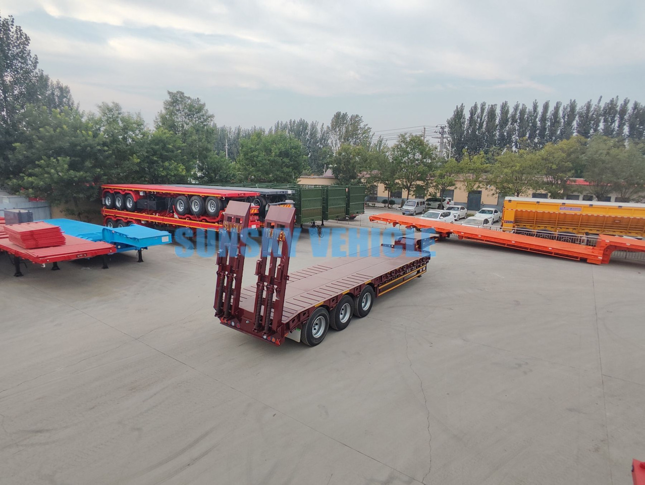 New Low loader semi-trailer for transportation of heavy machinery SUNSKY 3-Axle 30Ton lowbed semi-trailer: picture 15