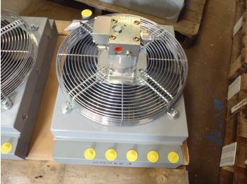 Oil cooler for Construction machinery Akg 5112220000: picture 1