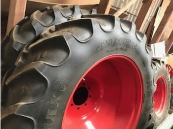Wheels and tires for Farm tractor BKT Agrimax RT 855: picture 1