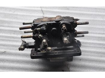 Hydraulic valve for Agricultural machinery BLOK ZAWOROWY ROZDZIELACZ ZAWÓR NR 5178439/ 5169156 NEW HOLLAND T7040: picture 1