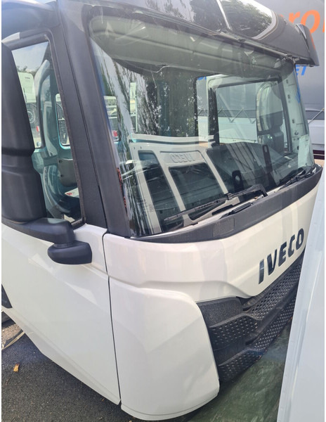 Cab and interior for Truck Iveco T-Way / X-Way (day cab): picture 2