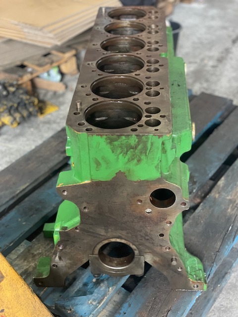 Cylinder block for Agricultural machinery John deere R504850 C blok cylindrów: picture 2