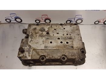 Hydraulic pump for Farm tractor Massey Ferguson 2620 , 2600 And 2700 Series Hydraulic Pump Cover 3040689m1: picture 3