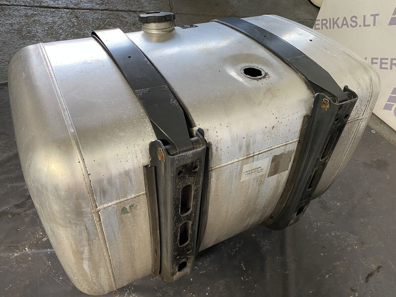 Fuel tank for Truck Mercedes-Benz with brackets: picture 2