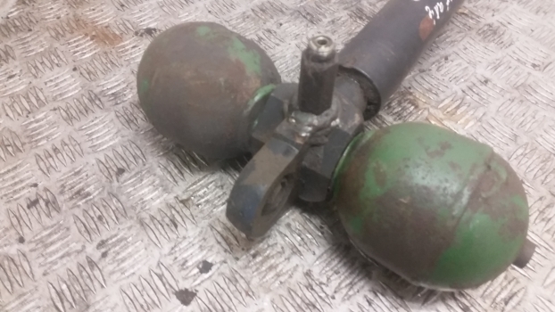 Suspension for Farm tractor Old Stock Old Stock Front Axle Suspension Cylinder Ram: picture 3