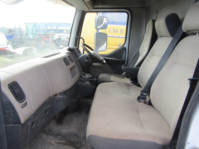 Cab for Truck RENAULT MIDLUM DXI 7.5T CAB (2013): picture 3