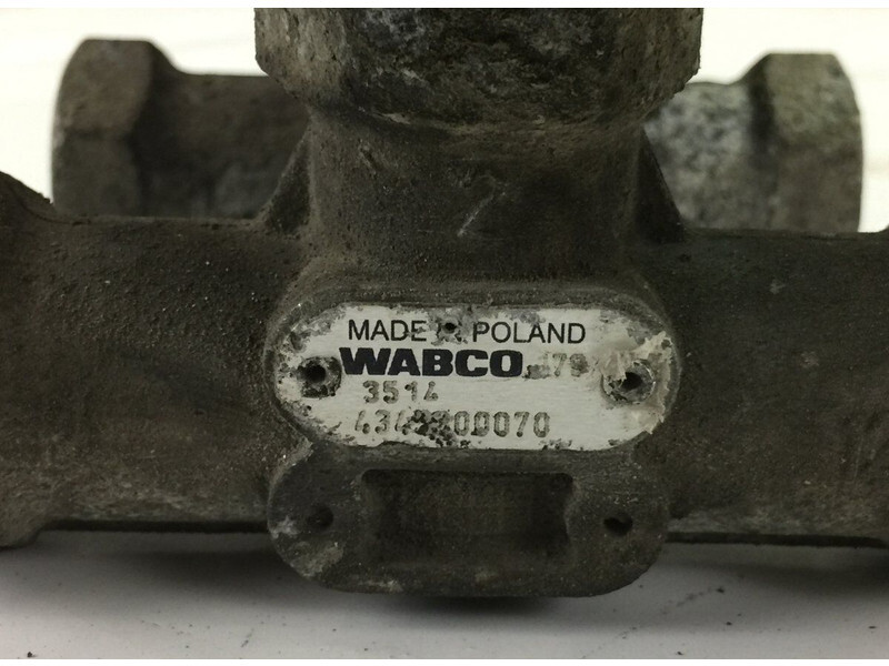 Brake valve for Truck Wabco Actros MP4 2551 (01.13-): picture 5