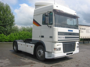 DAF  - Tractor truck
