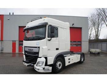 Tractor truck DAF XF106-460 / SPACECAB / AUTOMATIC / EURO-6 / 2015: picture 1