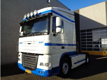Tractor truck DAF XF 105.460 + EURO 5 + AIRCO: picture 1