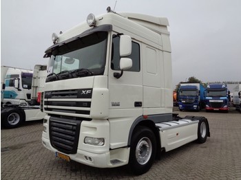 Tractor truck DAF XF 105.460 + Euro 5: picture 1