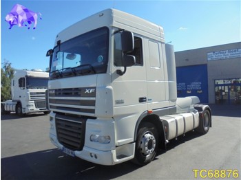 Tractor truck DAF XF 105 460 Euro 5 INTARDER: picture 1
