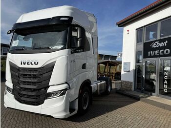 New Tractor truck Iveco S-Way 530 (AS440S53T/P) Intarder ACC Navi: picture 1