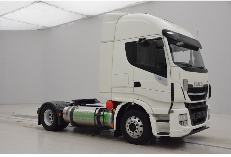 Tractor truck Iveco Stralis AS440S40 LNG Natural Power: picture 3