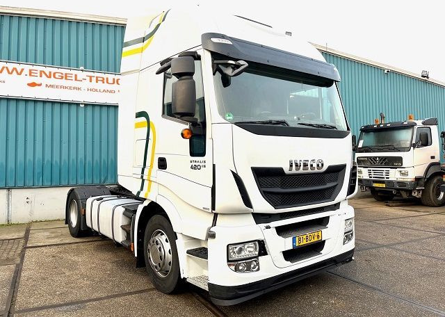 Tractor truck Iveco Stralis AS440S42T/P HI-WAY DUTCH TRUCK (APK/TUV -> 02-2024 / EURO 6 / AS-TRONIC / 2 TANKS / LEATHER SEATS / FRIDGE): picture 3