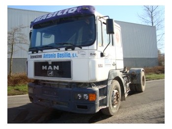 MAN 19.403 FLT - Tractor truck
