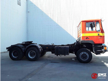 Tractor truck MAN 33.372 6x6: picture 3