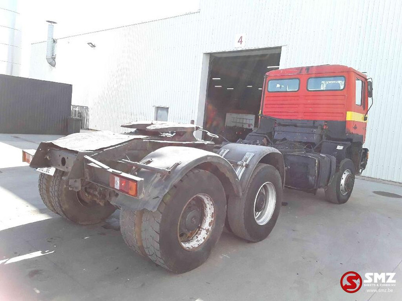 Tractor truck MAN 33.372 6x6: picture 10
