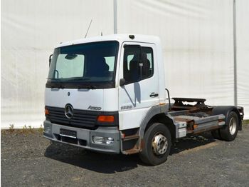 Tractor truck MERCEDES-BENZ Atego 1328 hydraulika: picture 1