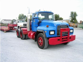 Mack RD 690 S - 6x4 - Tractor truck