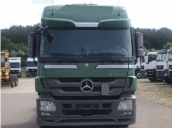 Tractor truck Mercedes-Benz 1844 4x2: picture 1