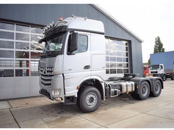 New Tractor truck Mercedes-Benz 3358: picture 1