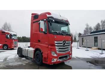 Tractor truck Mercedes Benz Actros 1845