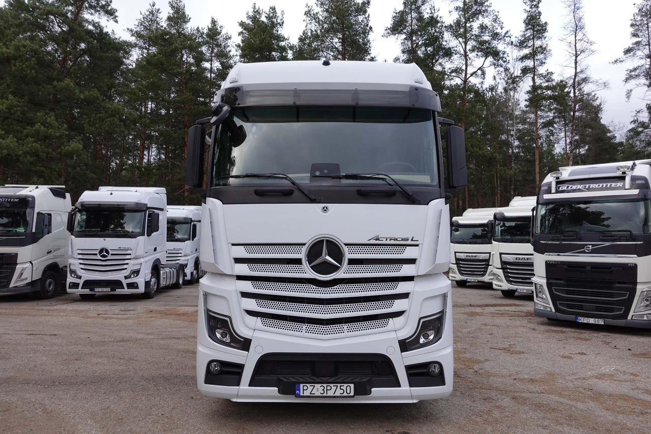 Tractor truck Mercedes-Benz Actros 1845 LS 4x2 BigSpace PC: picture 2