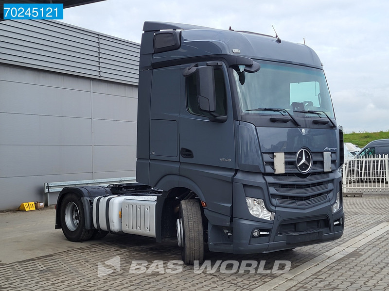 Tractor truck Mercedes-Benz Actros 1848 4X2 2x Tanks Euro 6: picture 13