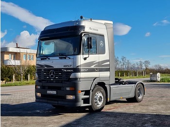 Tractor truck Mercedes-Benz Actros 1857 Mega-Space: picture 1