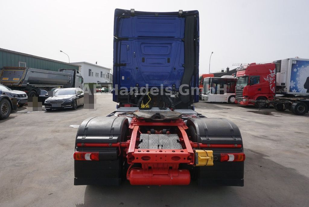 Tractor truck Mercedes-Benz Actros IV 1863 GigaSpace LL*Retarder/Leder/Xenon: picture 4