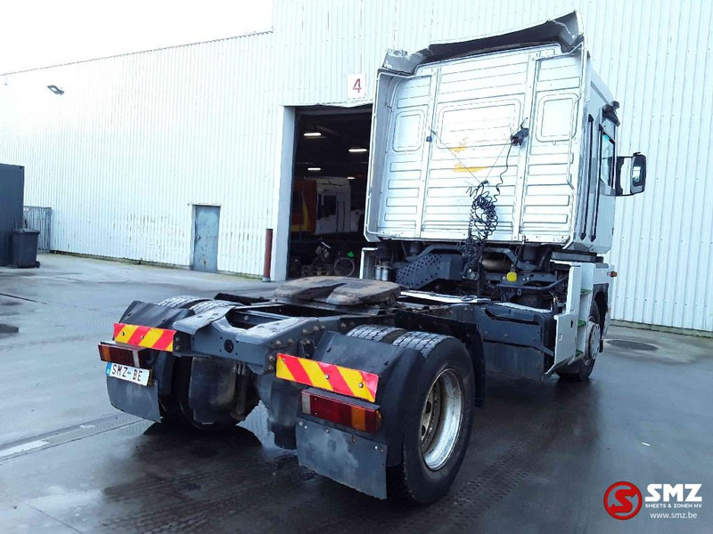 Tractor truck Renault Magnum 400 manual: picture 12