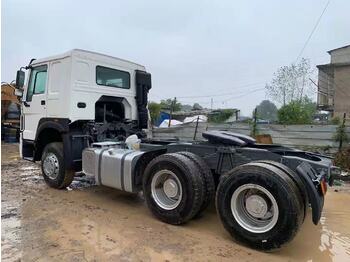 Tractor truck SINOTRUK Howo tractor unit