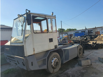 SISU Ciągnik terminalowy 4x4 - Tractor truck