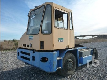 Sisu 4X2 Seaport Tractor 4X2 - Tractor truck