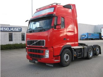 Volvo  - Tractor truck