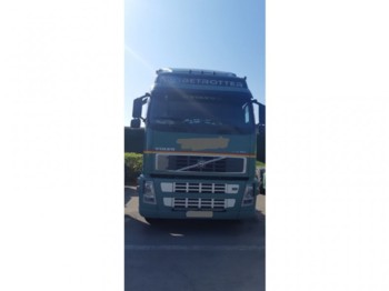 Tractor truck Volvo FH 440: picture 1