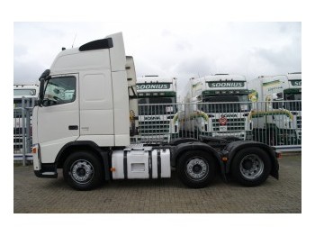 Tractor truck Volvo FH 440 6X2 GLOBETROTTER XL: picture 1