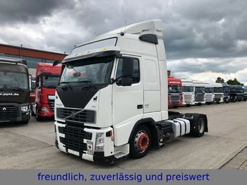 Tractor truck Volvo *FH 440*EURO 5*MOTORBREMSE*1.HAND*2x ALU TANK *: picture 1